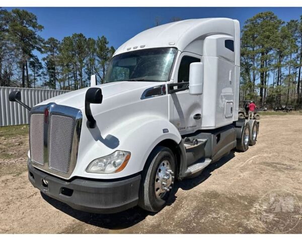 2018 KENWORTH T680 CUMMINS ISX15 400 HP, ENGINE