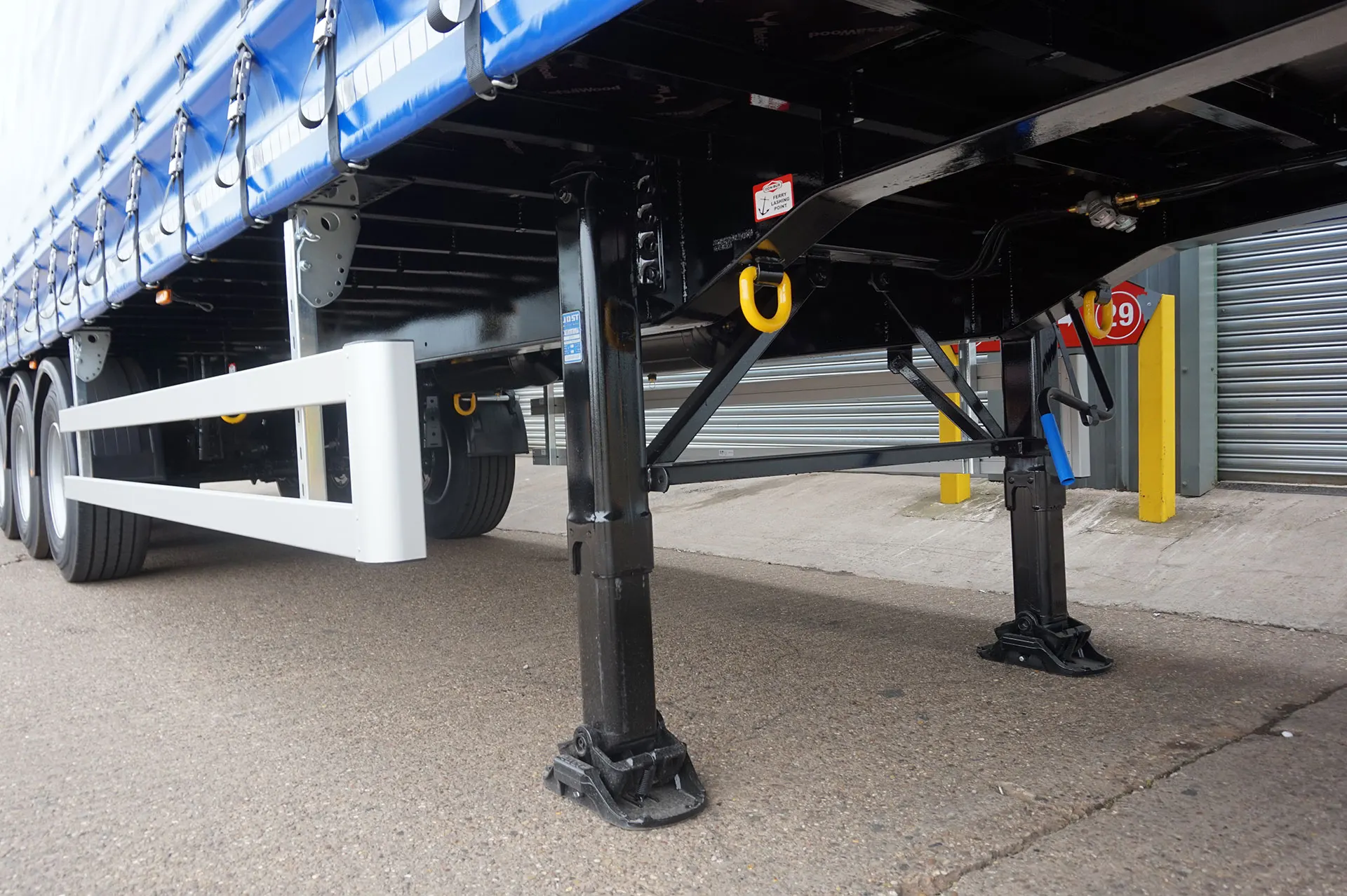 Trailer Landing Gear